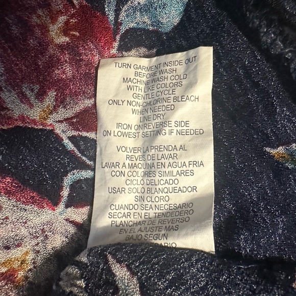 Jolt navy blue floral women’s short sleeve top - Picture 3 of 5